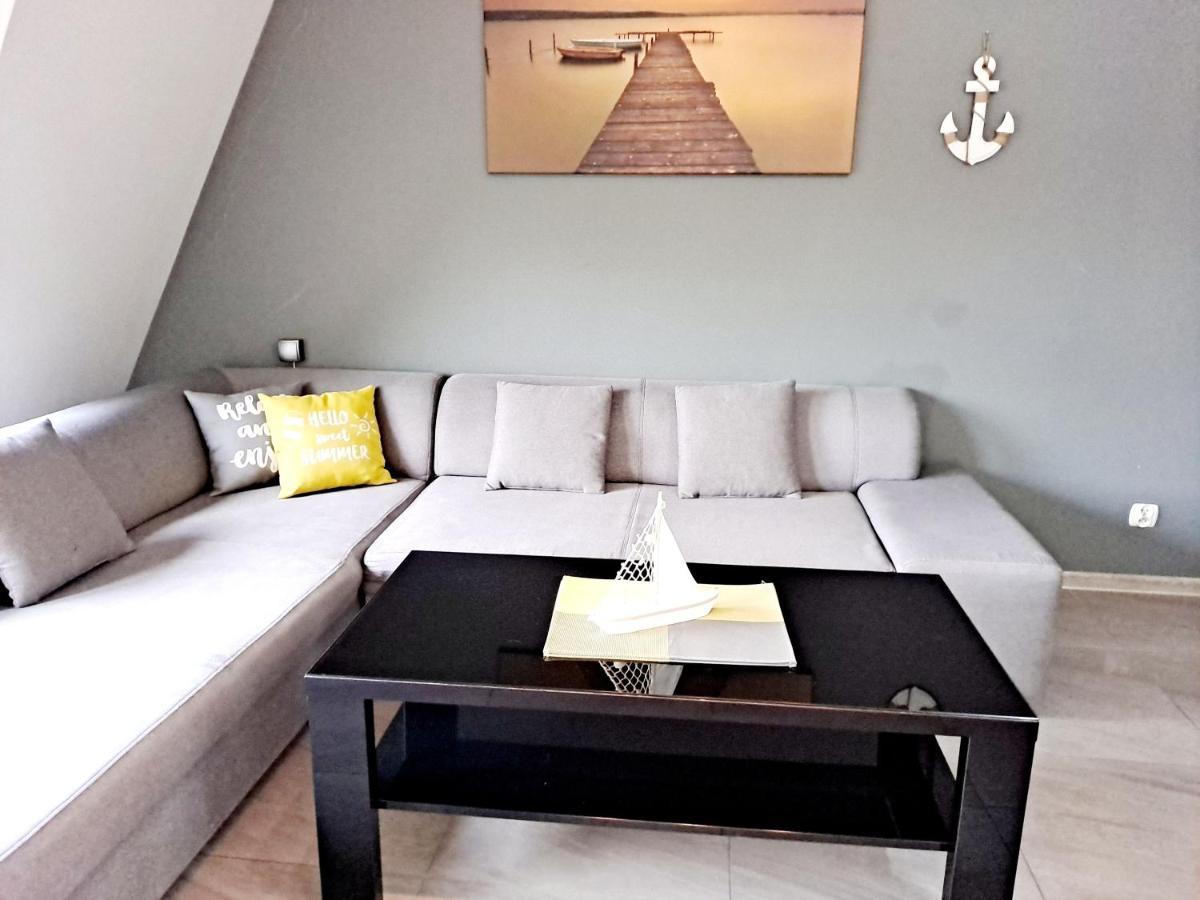 Apartment Port Yellow