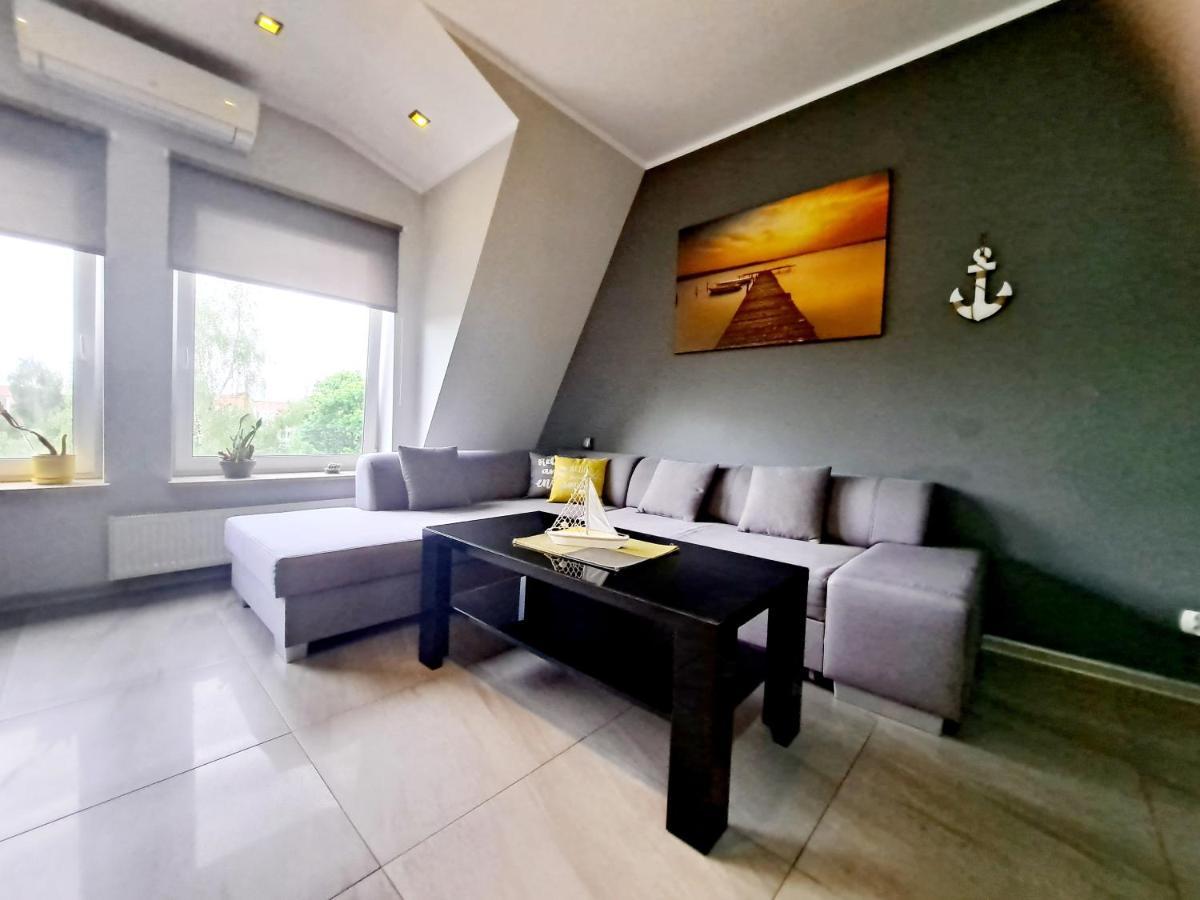 Apartment Port Yellow